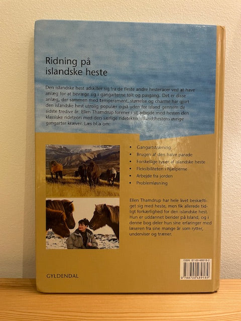 Second Hand Bog: Ridning på islandske heste